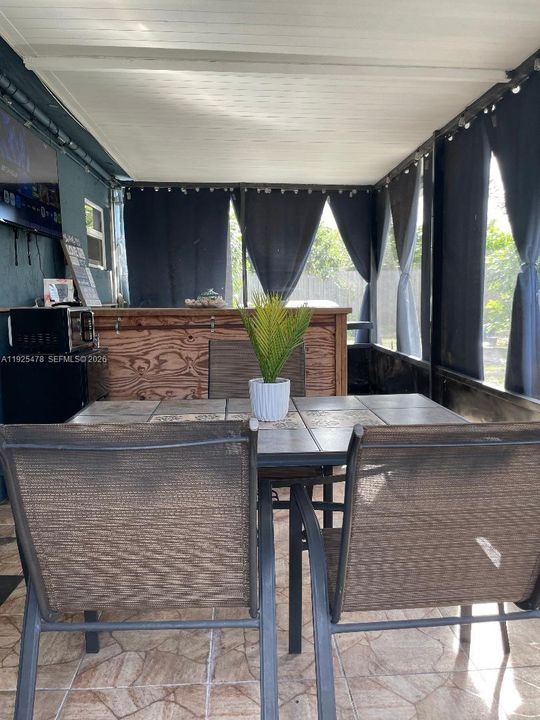 待售: $499,000 (3 贝兹, 2 浴室, 1292 平方英尺)