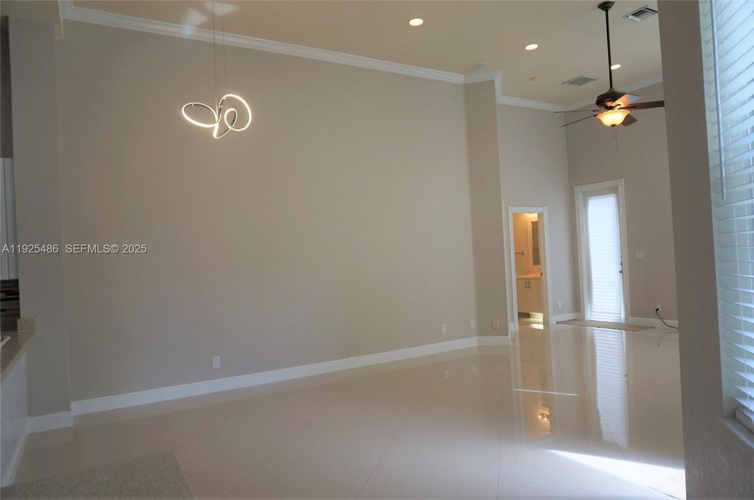 En Renta: $6,200 (4 camas, 3 baños, 2788 Pies cuadrados)