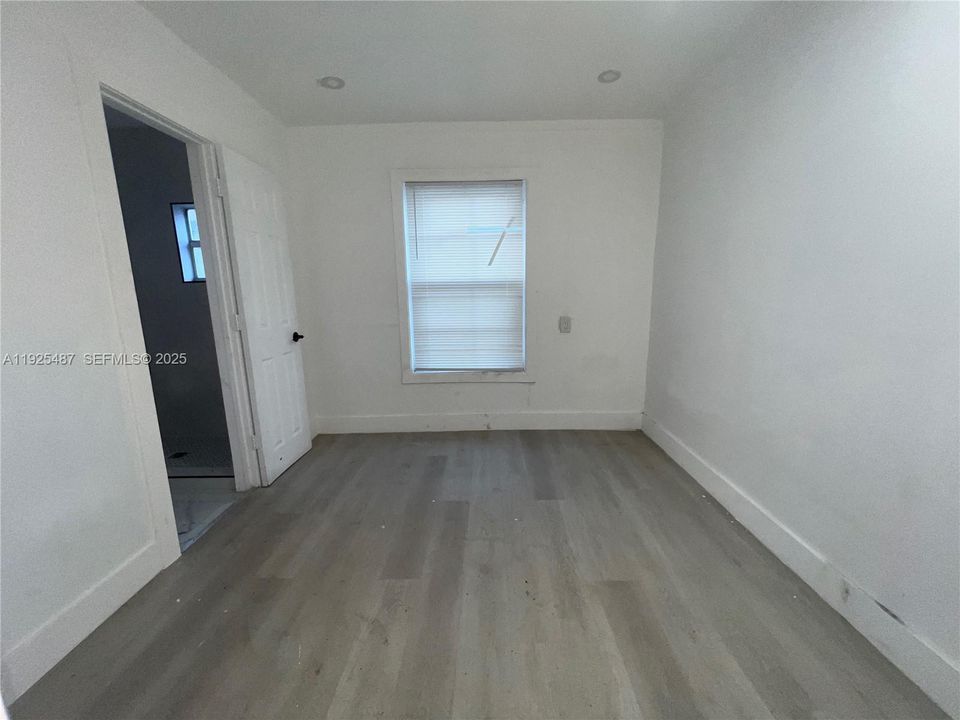For Rent: $2,400 (2 beds, 1 baths, 545 Square Feet)