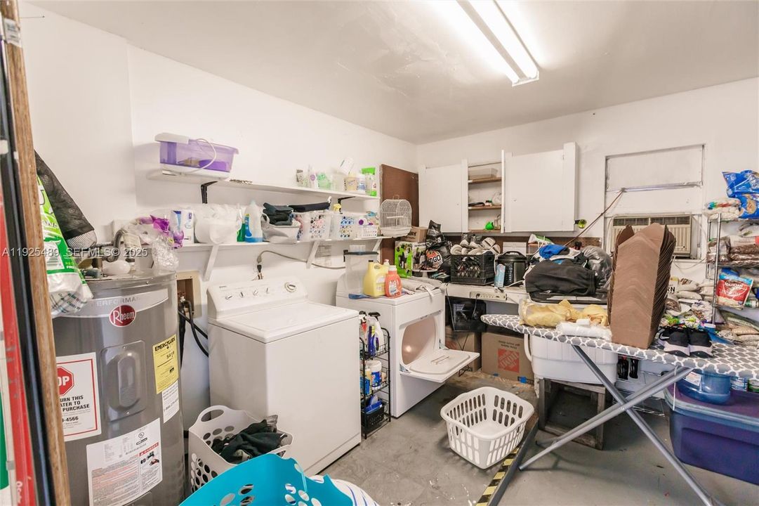 For Rent: $1,950 (3 beds, 2 baths, 0 Square Feet)