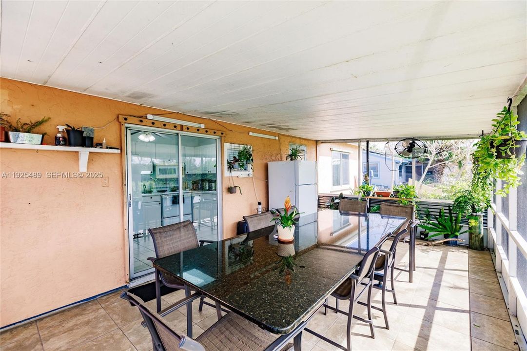 For Rent: $1,950 (3 beds, 2 baths, 0 Square Feet)