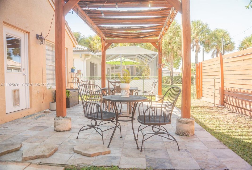 For Sale: $639,900 (3 beds, 2 baths, 1859 Square Feet)