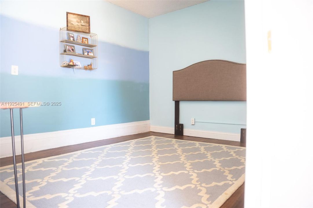 For Sale: $639,900 (3 beds, 2 baths, 1859 Square Feet)