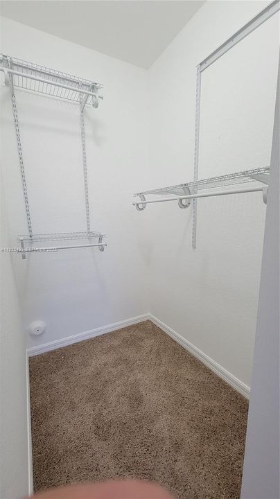 En Venta: $397,000 (3 camas, 2 baños, 1481 Pies cuadrados)