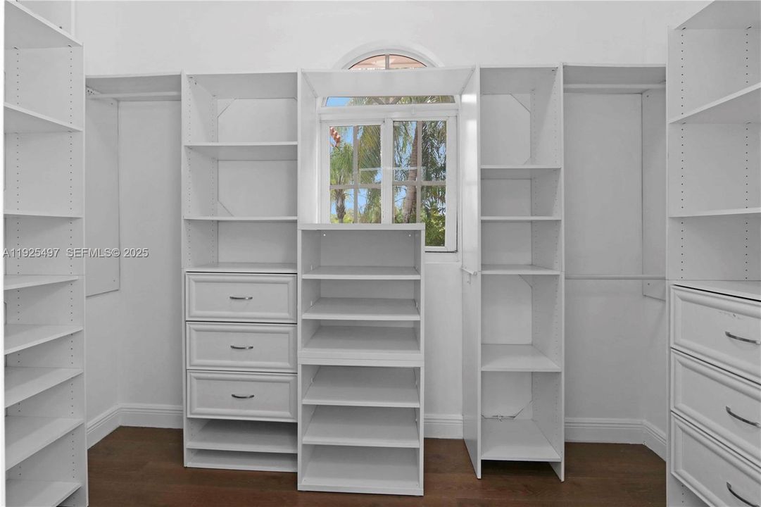 For Sale: $1,450,000 (4 beds, 3 baths, 2457 Square Feet)