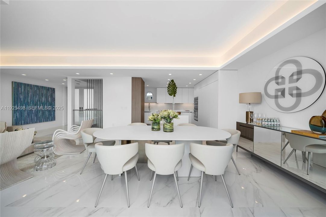 For Sale: $4,900,000 (3 beds, 3 baths, 2202 Square Feet)