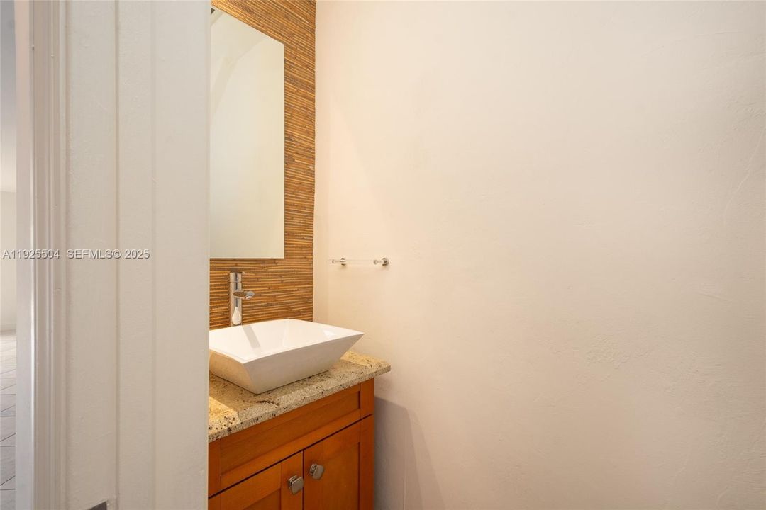 En Venta: $465,000 (2 camas, 2 baños, 1504 Pies cuadrados)