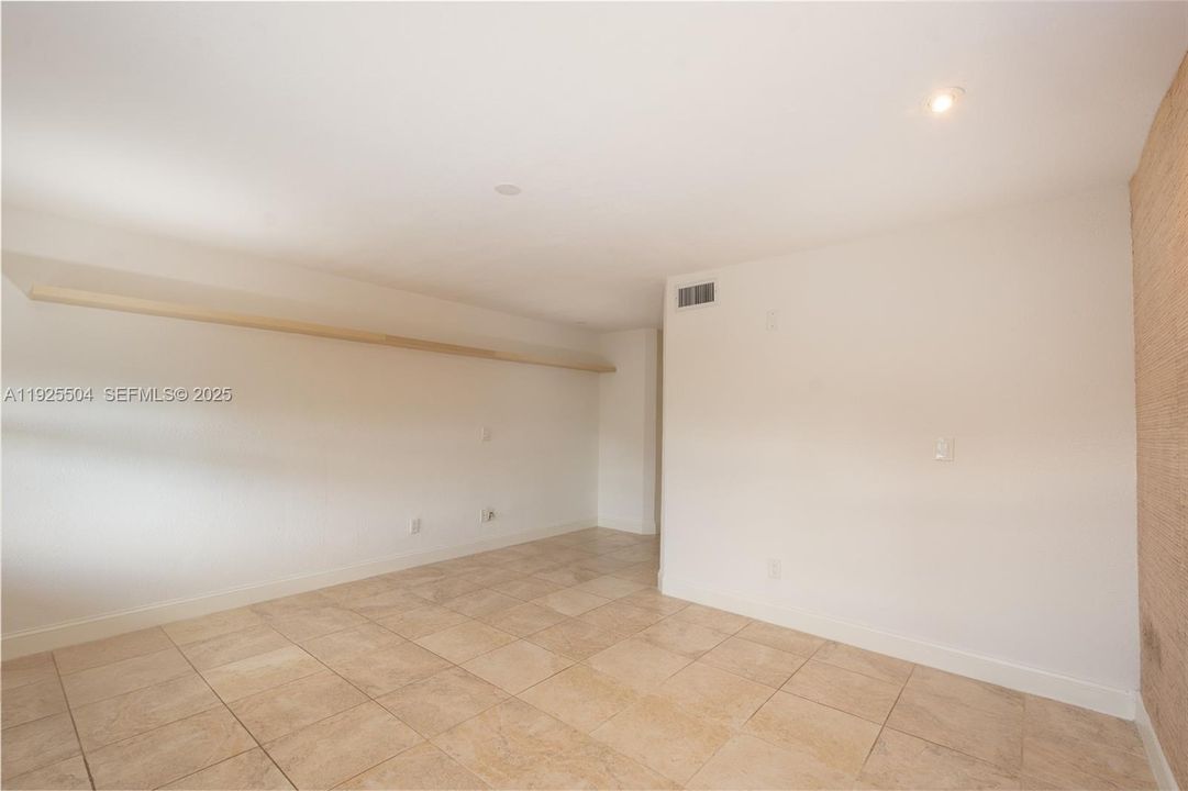 En Venta: $465,000 (2 camas, 2 baños, 1504 Pies cuadrados)