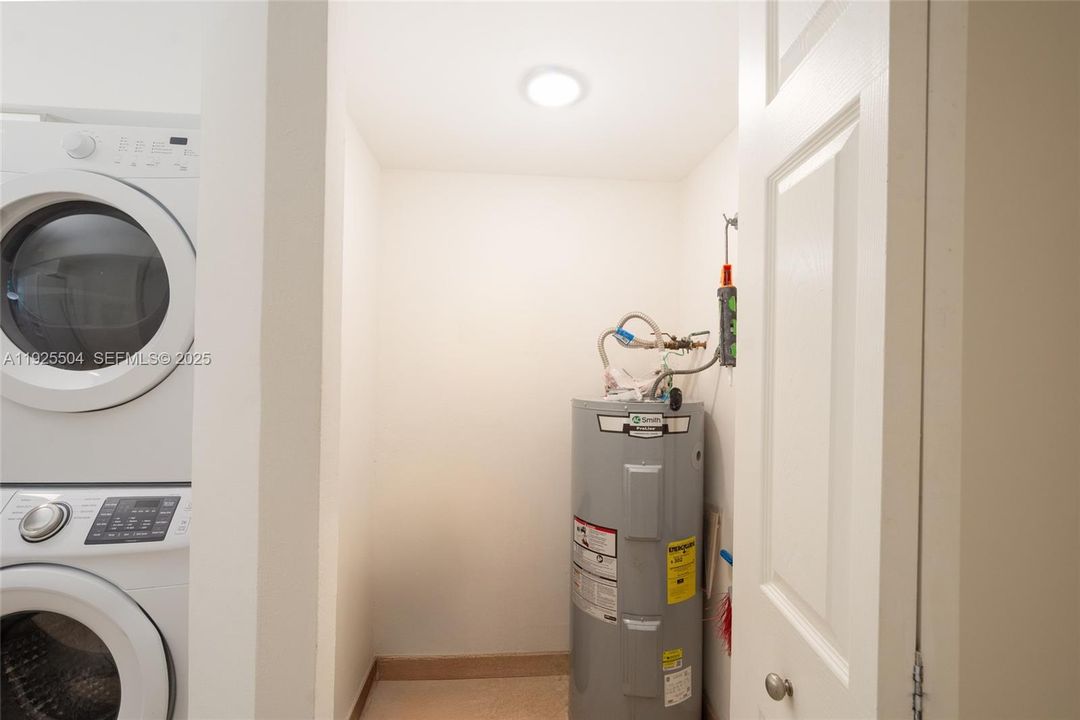 En Venta: $465,000 (2 camas, 2 baños, 1504 Pies cuadrados)