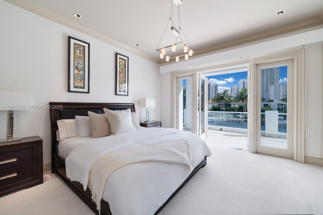 En Venta: $18,900,000 (6 camas, 8 baños, 7752 Pies cuadrados)