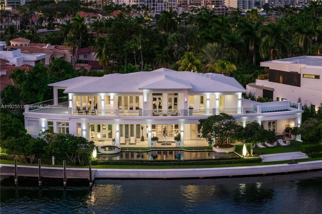 En Venta: $18,900,000 (6 camas, 8 baños, 7752 Pies cuadrados)