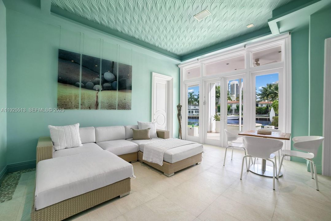 En Venta: $18,900,000 (6 camas, 8 baños, 7752 Pies cuadrados)