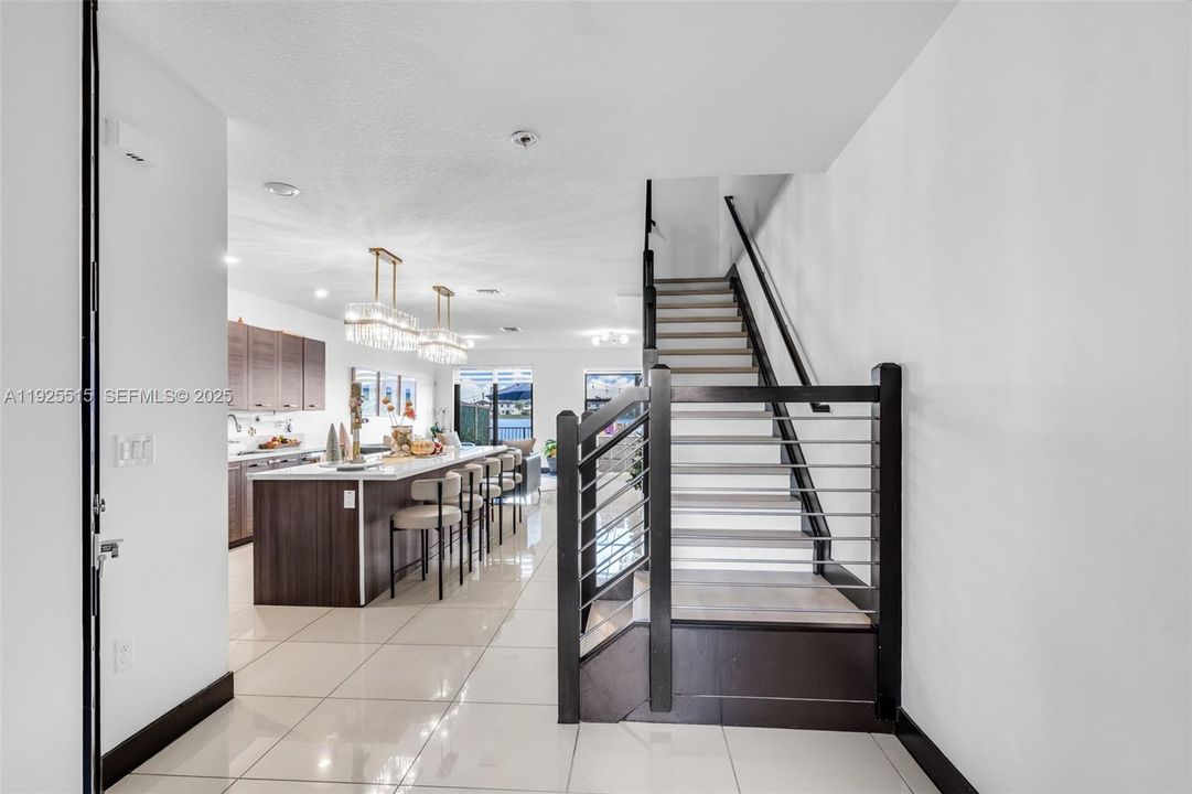 For Sale: $638,000 (3 beds, 2 baths, 1692 Square Feet)