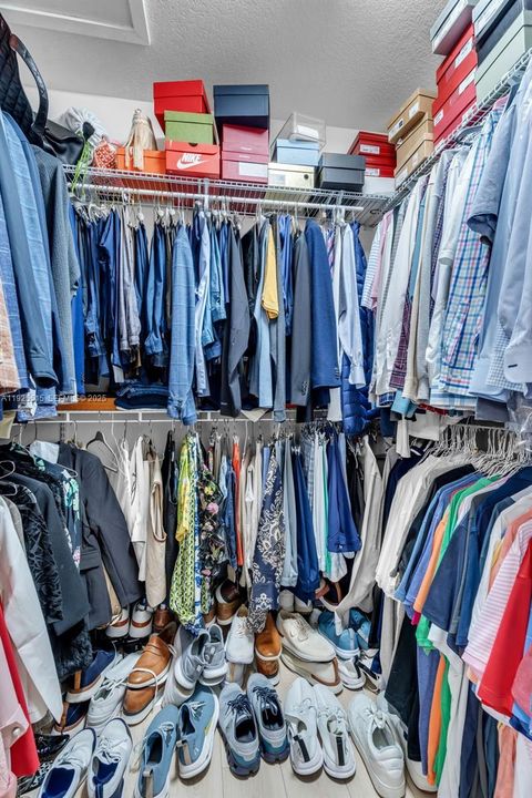 For Sale: $638,000 (3 beds, 2 baths, 1692 Square Feet)