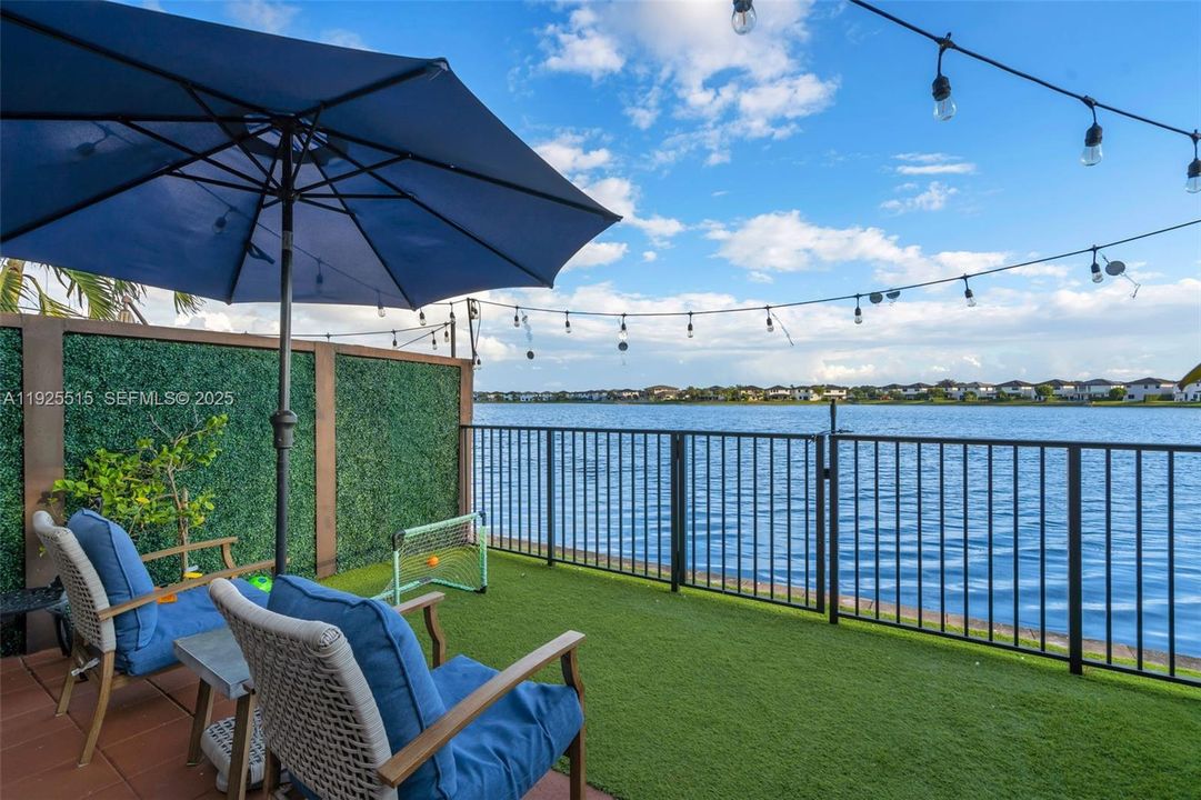 For Sale: $638,000 (3 beds, 2 baths, 1692 Square Feet)