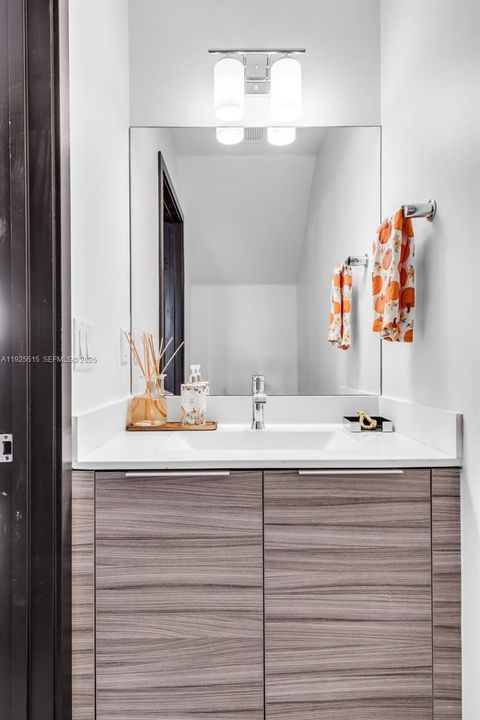 For Sale: $638,000 (3 beds, 2 baths, 1692 Square Feet)