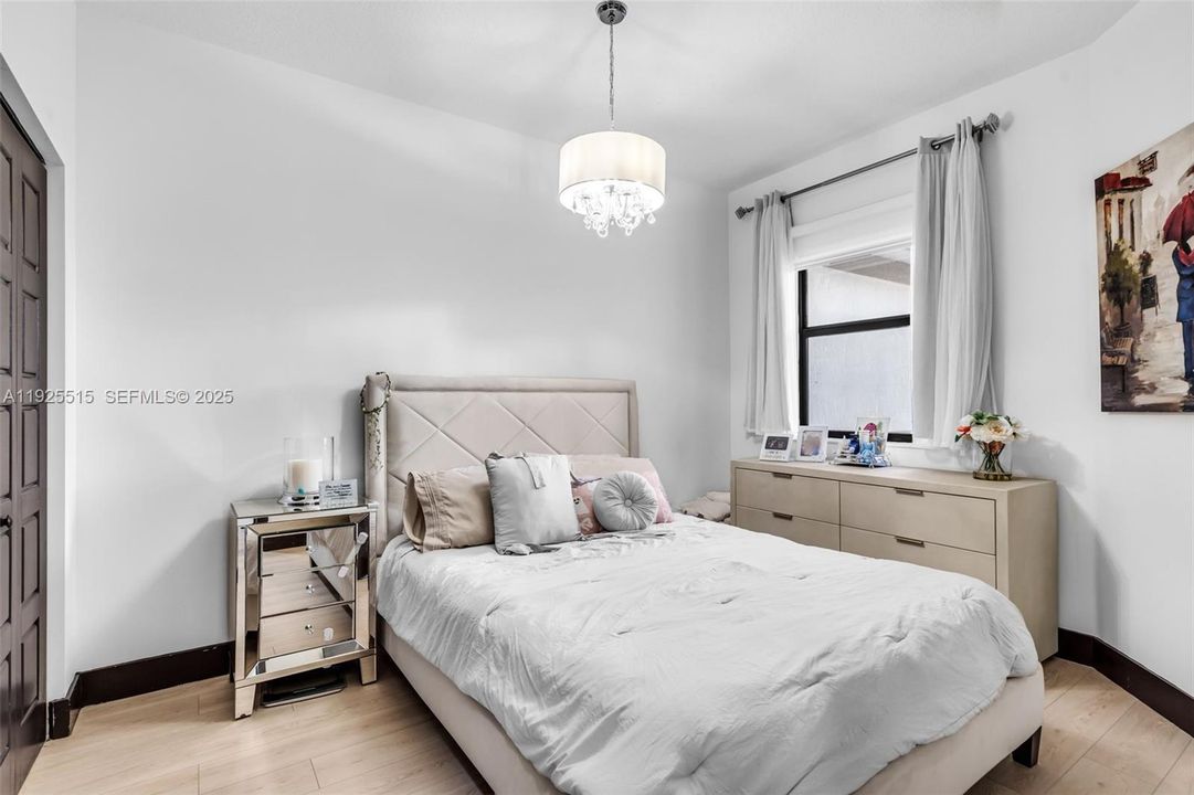 For Sale: $638,000 (3 beds, 2 baths, 1692 Square Feet)