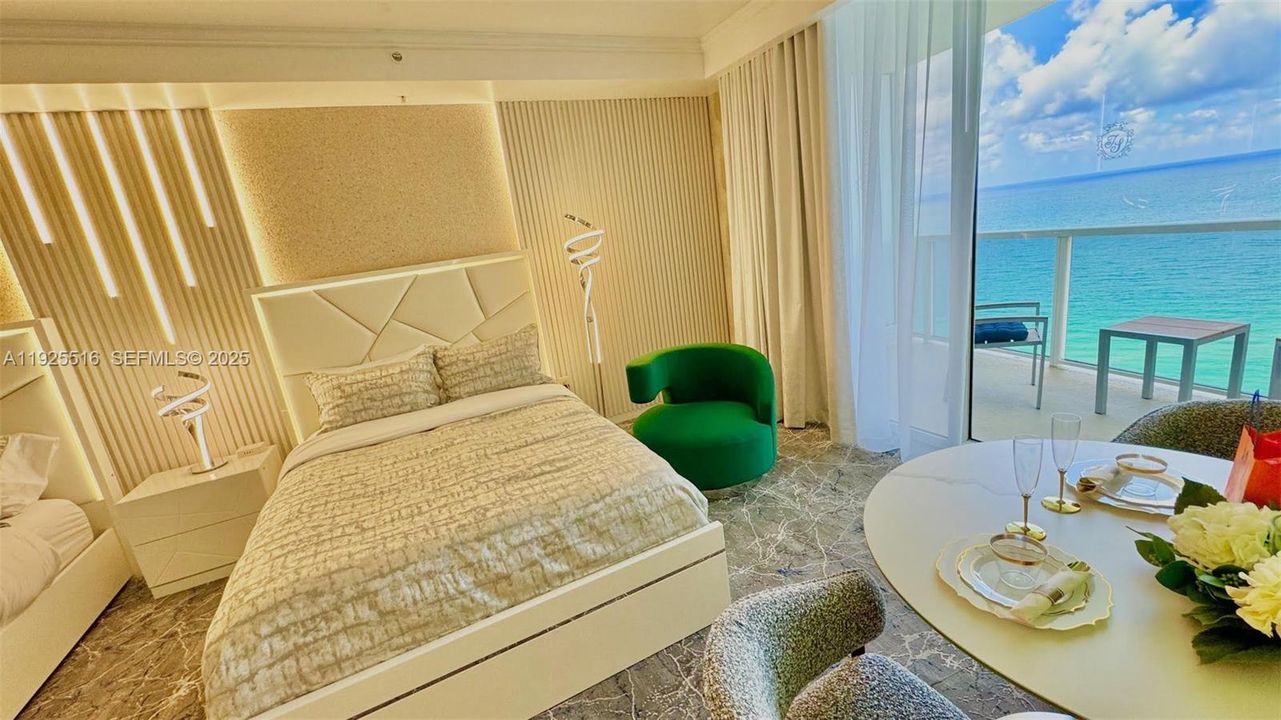 For Sale: $583,000 (0 beds, 1 baths, 551 Square Feet)