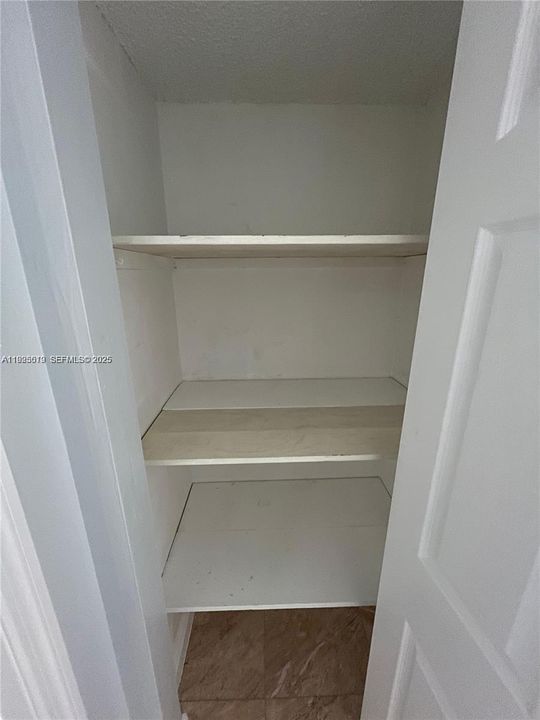 For Rent: $2,200 (1 beds, 1 baths, 655 Square Feet)