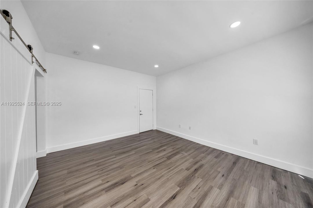 待售: $4,000,000 (0 贝兹, 0 浴室, 0 平方英尺)