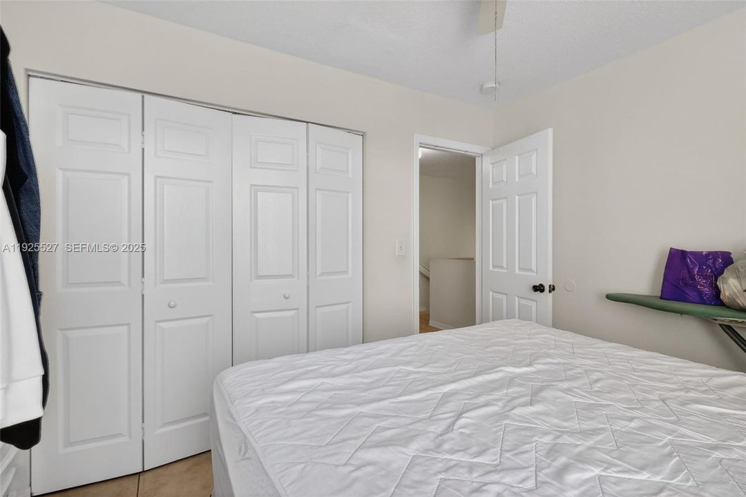 For Sale: $535,000 (3 beds, 2 baths, 1779 Square Feet)