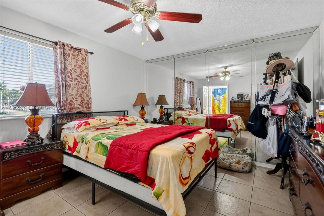 For Sale: $535,000 (3 beds, 2 baths, 1779 Square Feet)