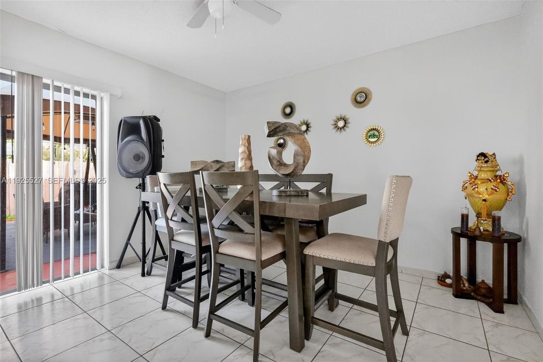 For Sale: $535,000 (3 beds, 2 baths, 1779 Square Feet)