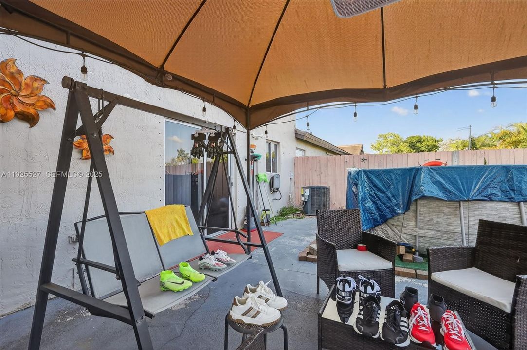 For Sale: $535,000 (3 beds, 2 baths, 1779 Square Feet)