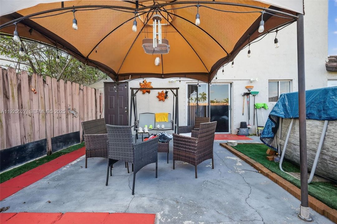 For Sale: $535,000 (3 beds, 2 baths, 1779 Square Feet)