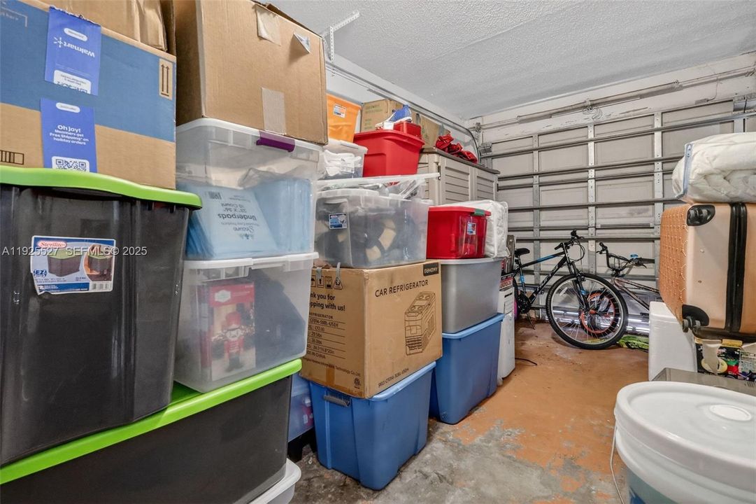 For Sale: $535,000 (3 beds, 2 baths, 1779 Square Feet)