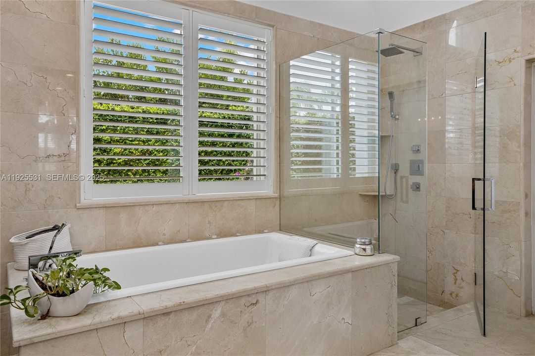 For Sale: $1,399,000 (3 beds, 3 baths, 3096 Square Feet)