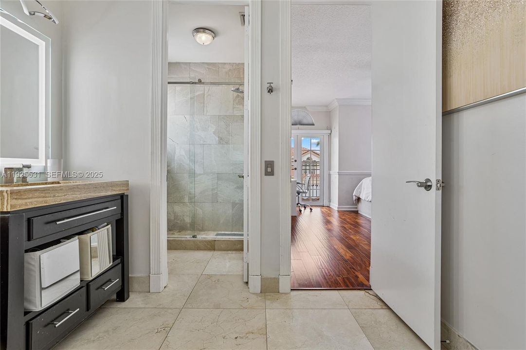 For Sale: $1,399,000 (3 beds, 3 baths, 3096 Square Feet)