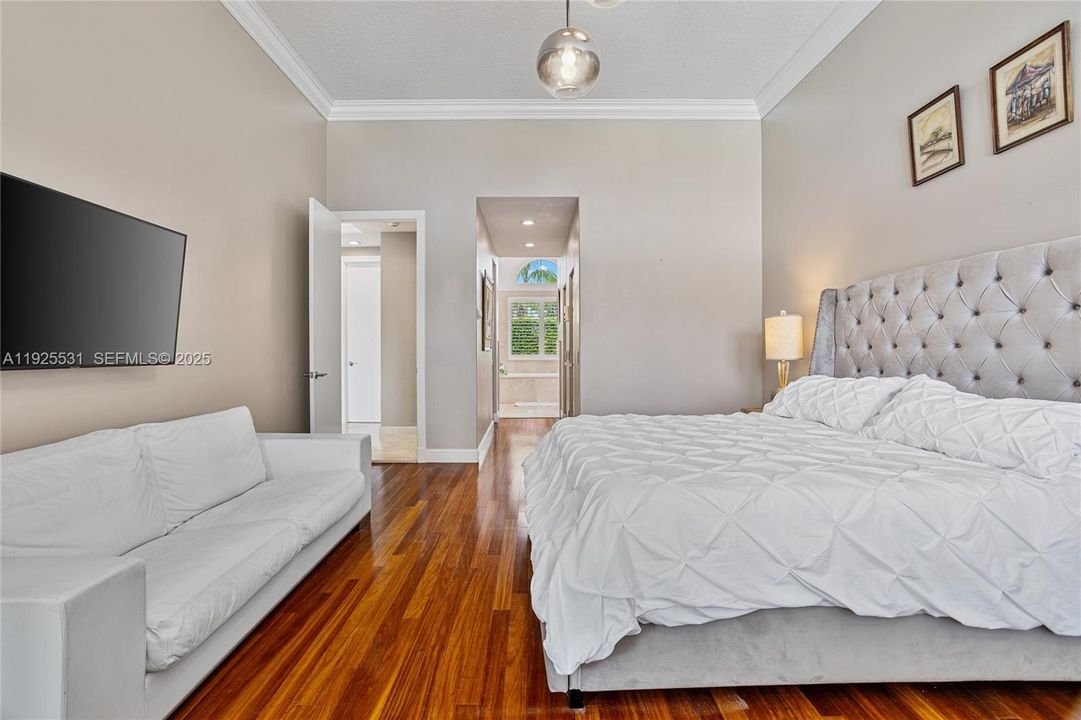 For Sale: $1,399,000 (3 beds, 3 baths, 3096 Square Feet)