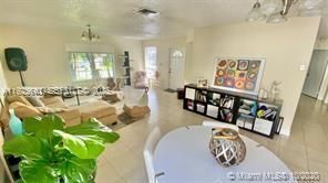 For Sale: $608,900 (3 beds, 2 baths, 1409 Square Feet)