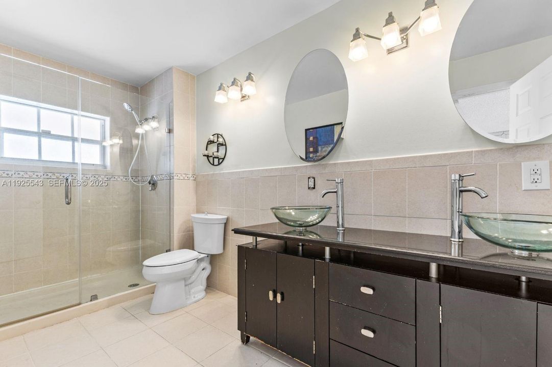 For Sale: $769,000 (4 beds, 2 baths, 2112 Square Feet)