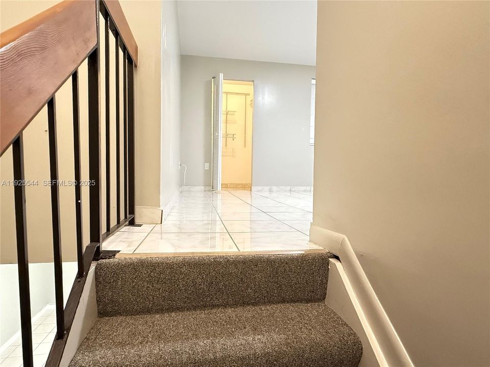 出租: $2,200 (1 贝兹, 2 浴室, 800 平方英尺)