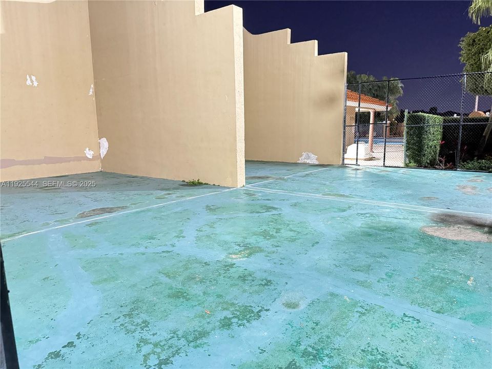 出租: $2,200 (1 贝兹, 2 浴室, 800 平方英尺)