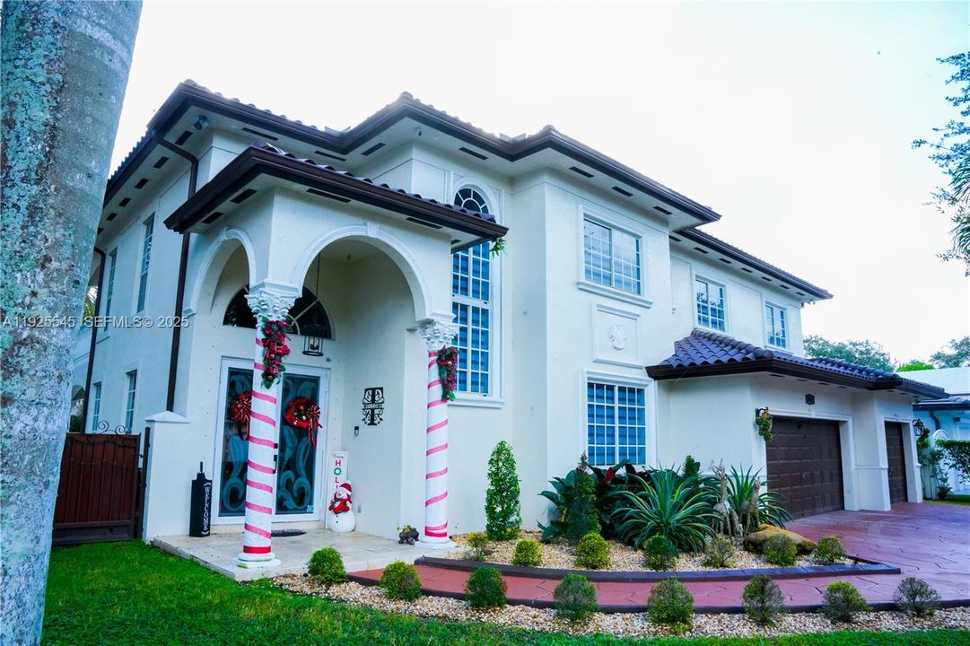 For Sale: $1,495,000 (5 beds, 4 baths, 0 Square Feet)