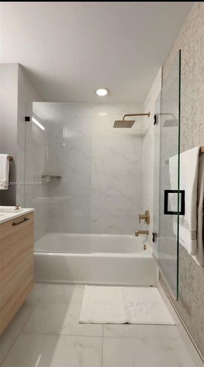 En Venta: $1,700,000 (4 camas, 4 baños, 1123 Pies cuadrados)