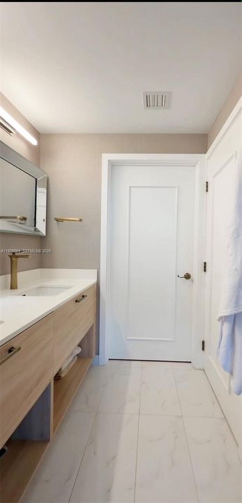 En Venta: $1,700,000 (4 camas, 4 baños, 1123 Pies cuadrados)