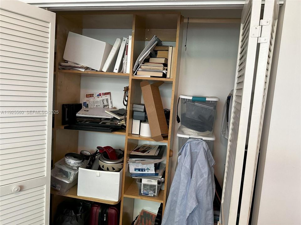 For Rent: $4,700 (2 beds, 2 baths, 1450 Square Feet)