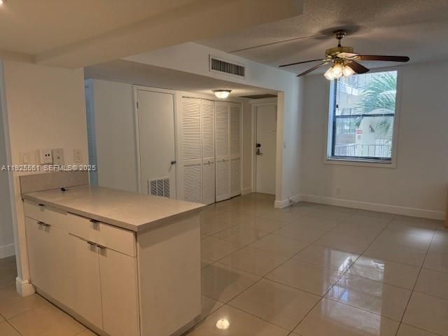 For Rent: $2,500 (2 beds, 2 baths, 1170 Square Feet)