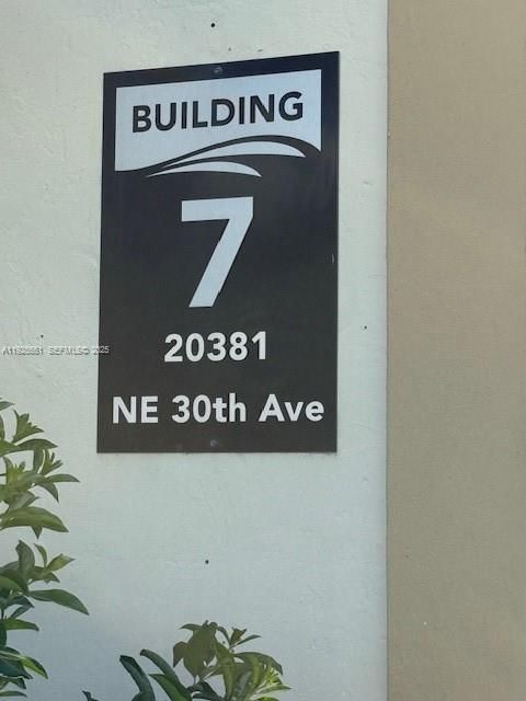 For Rent: $2,500 (2 beds, 2 baths, 1170 Square Feet)