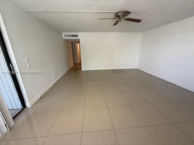 For Rent: $2,500 (2 beds, 2 baths, 1170 Square Feet)