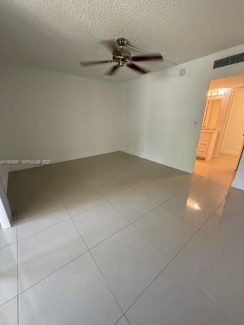 For Rent: $2,500 (2 beds, 2 baths, 1170 Square Feet)