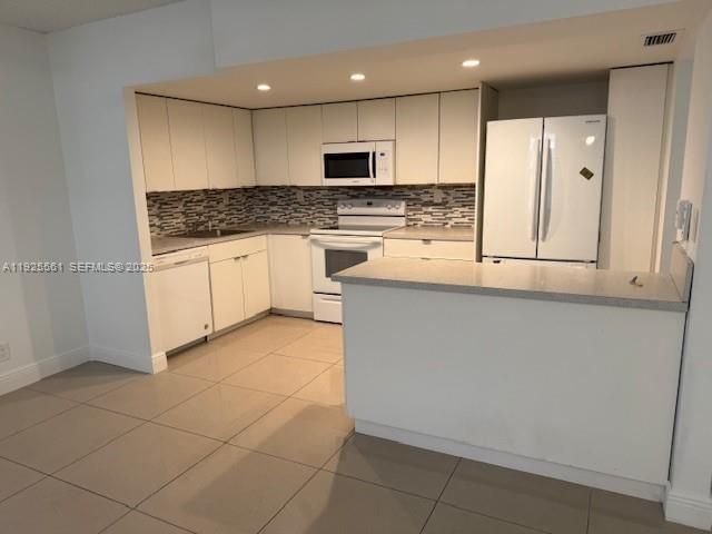 For Rent: $2,500 (2 beds, 2 baths, 1170 Square Feet)