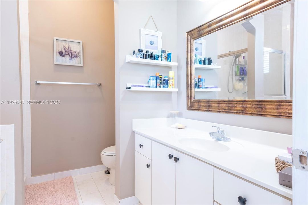 На продажу: $599,900 (3 спален, 2 ванн, 1518 Квадратных фут)