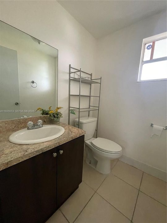 В аренду: $2,100 (1 спален, 1 ванн, 1149 Квадратных фут)