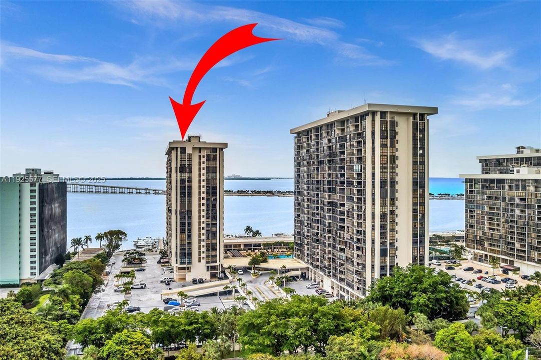 For Sale: $2,500,000 (1 beds, 1 baths, 1064 Square Feet)