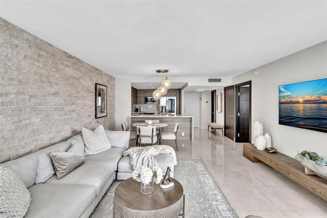 For Sale: $2,500,000 (1 beds, 1 baths, 1064 Square Feet)